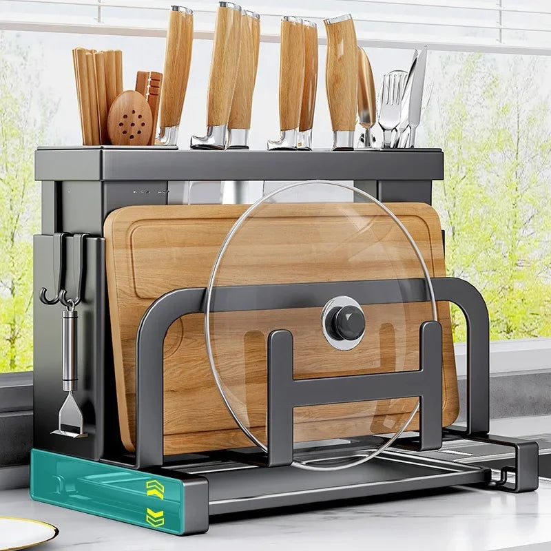 Knife, cutlery, lid, and chopping board all in 1 rack